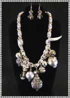 【ランジュエリー】シルバーパールチャーム＆クリスタルのネックレス（with ピアス）